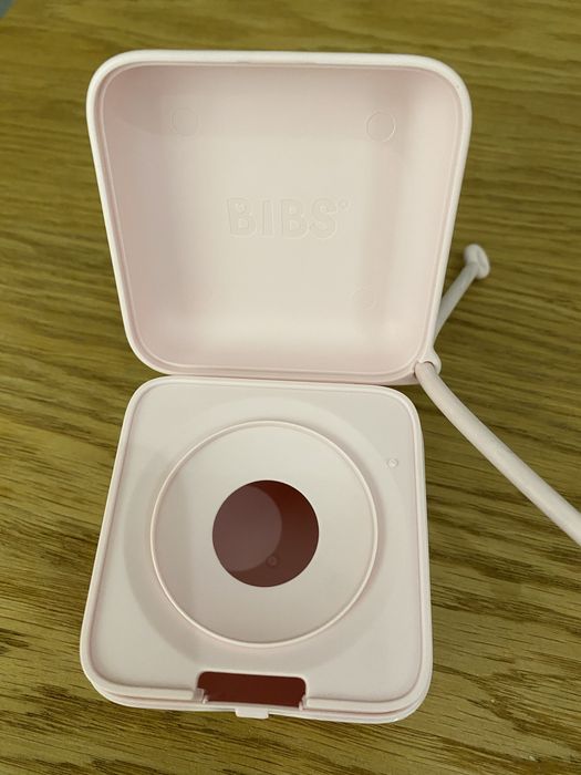 Контейнер для пустушок BIBS , рожевий
