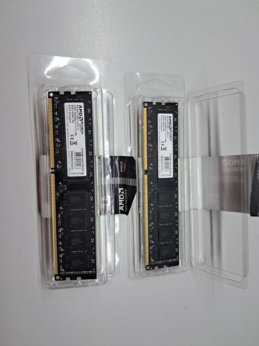 Оперативная память DDR3 8GB 1600 MHz AMD