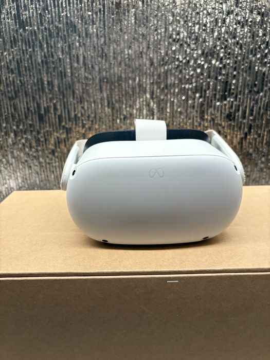 Meta Quest 2 (128 GB) – zestaw VR, stan bardzo dobry