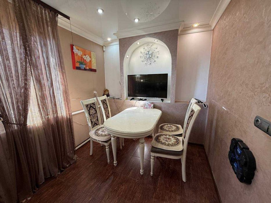 Сдам 2 этажный дом в Сухом лимане, газ, солнечные панели