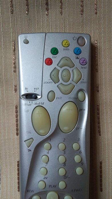 Oryginalny pilot Thomson RCT4130 -TV/VCR/DVD/HIFI
