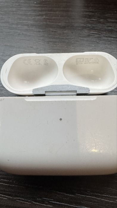 Кейс AirPods Pro 1 А2190
