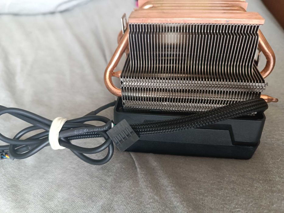 Wiatrak Fan Chłodzenie cpu procesora AMD Wraith Prism RGB Stan idealny !