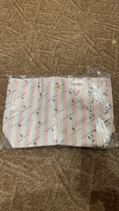Torebka Victoria’s Secret tote bag