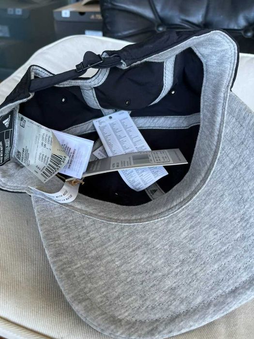 Adidas czapka z daszkiem