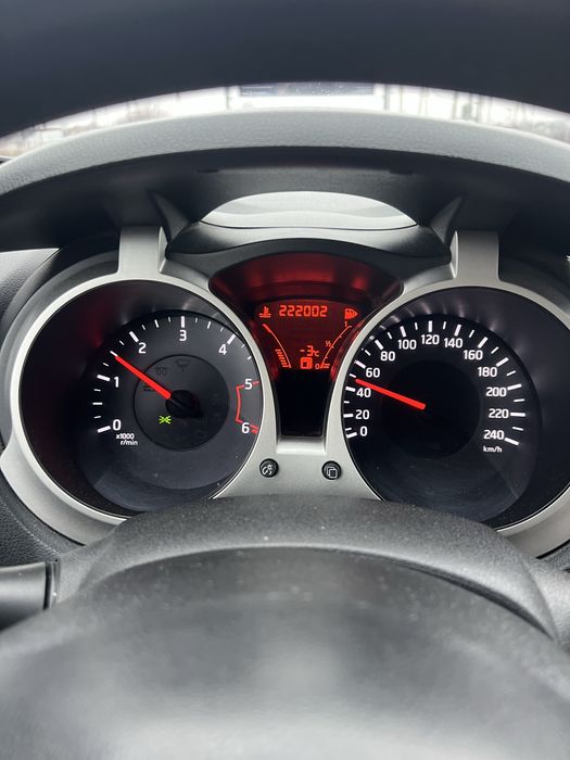 Нісан жук/Nissan Juke