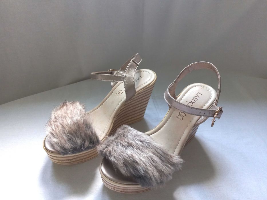 SANDAŁY damskie KOTURNy r. 38 Lasocki NOWE