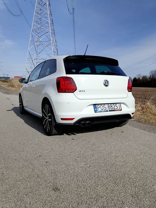 Volkswagena Polo GTI 1.8 TSI badzo zadbane niski przebiek