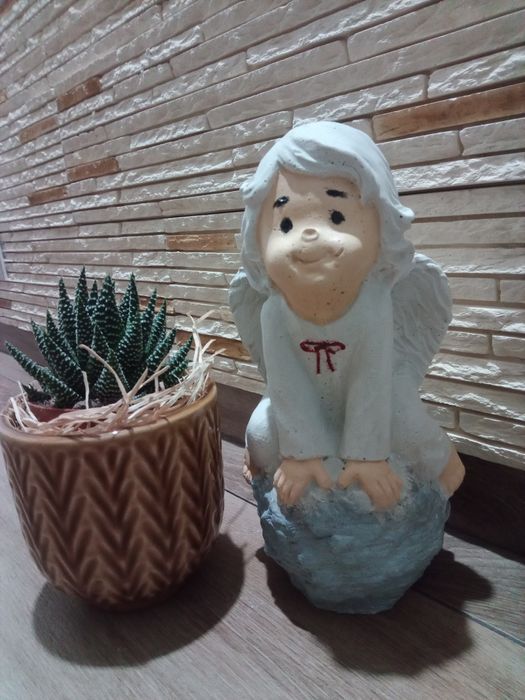 Gipsowy anioł , gipsowe figurki, aniołek , prezent, upominek. Podzięko