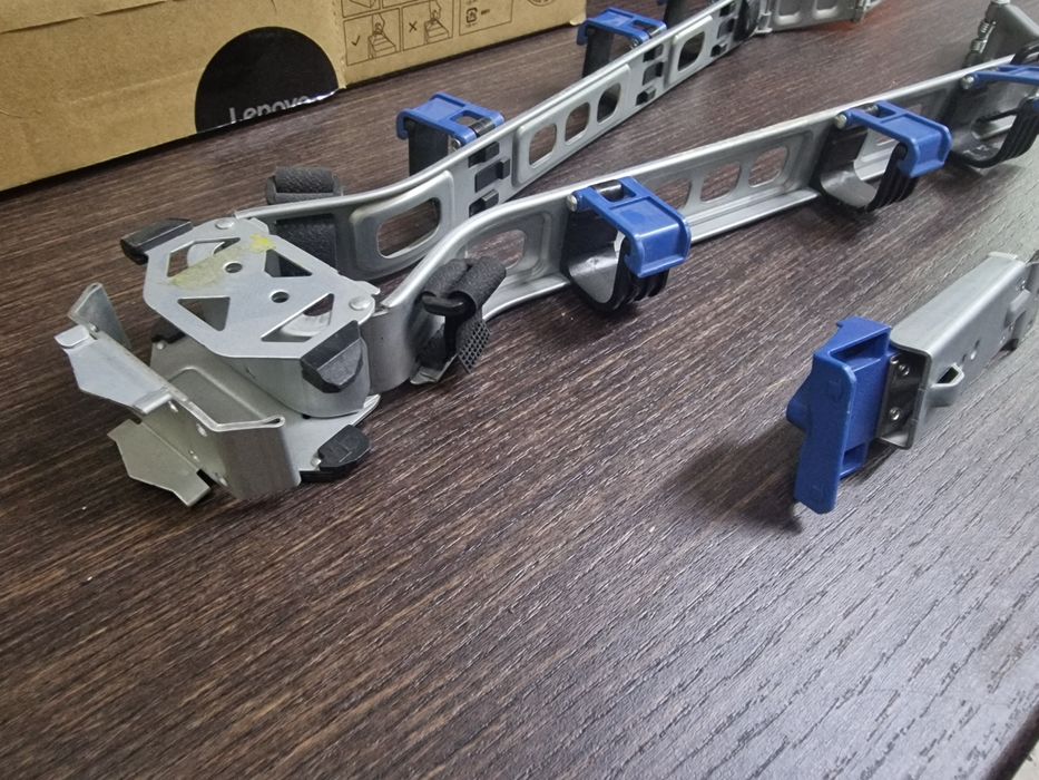 Кабель-менеджмент HP 1U (651089-001) для серверов ProLiant Gen8/Gen9