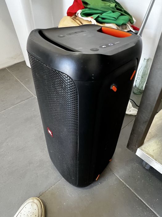 Jbl partybox 100