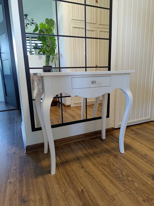 Konsola biała stolik toaletka w stylu Ludwikowskim lakierowana ludwik