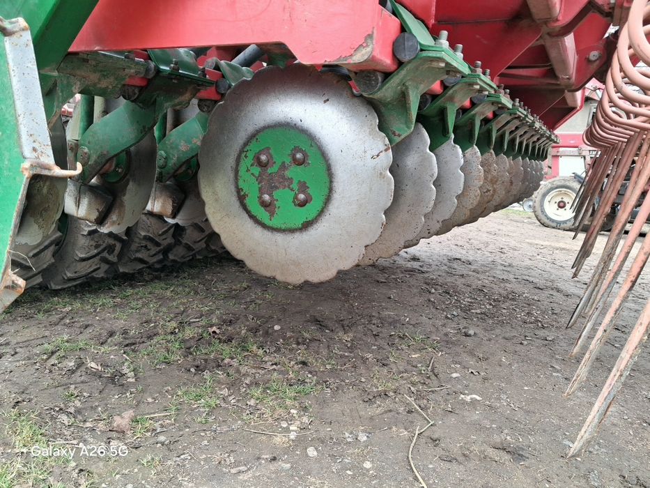 Siewnik zbożowy UNIA IDEA Line