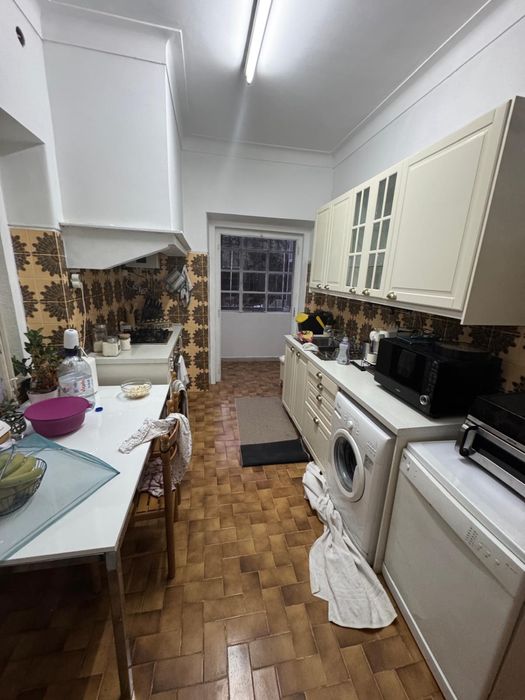 Quarto para arrendar