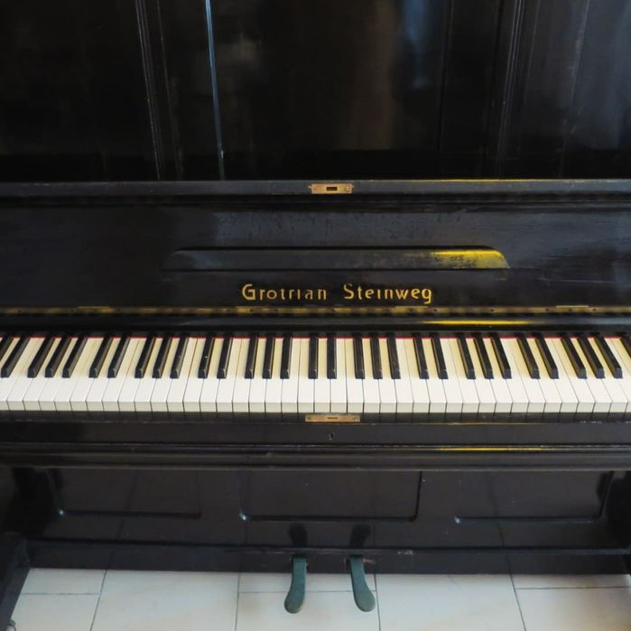 Piano Grotrian Steinweg