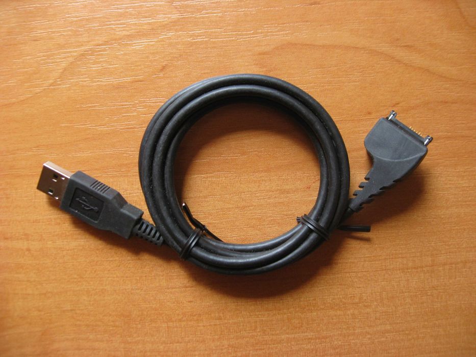 Оригинальный дата-кабель Nokia DKU-2 (Pop-Port)