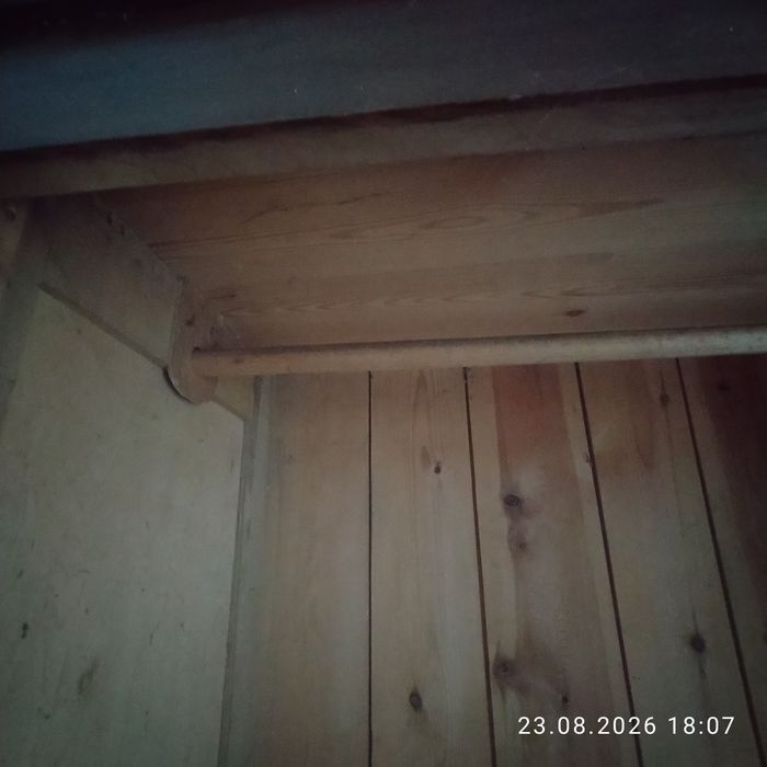 Продається шафа, уже антикваріат. Залізці. Тернопільський район.