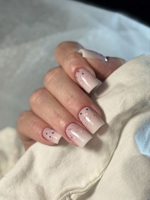 Манікюр/Корекція/Нарощення