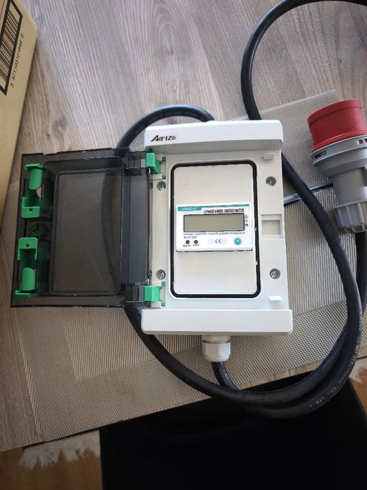 Contador de Energia Trifásico 16A (Plug & Play) – Caixa Estanque IP44