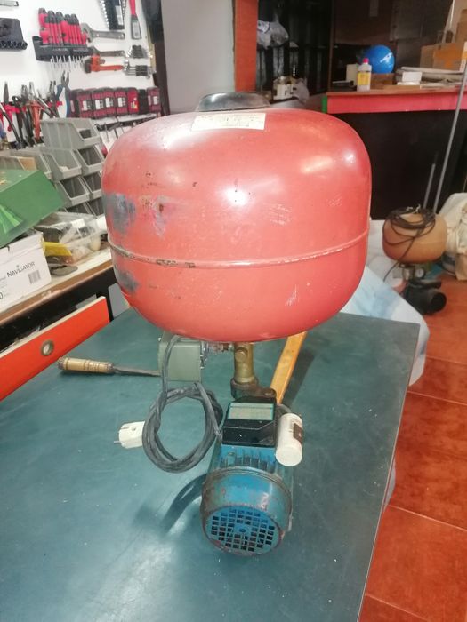 Motores  elétricos de tirar água com balão