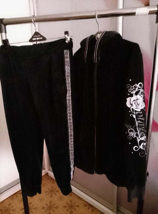 Костюм велюровый с камнями