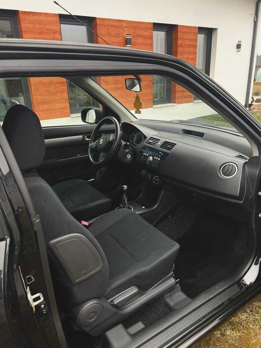 Suzuki Swift 1.3  153tys.