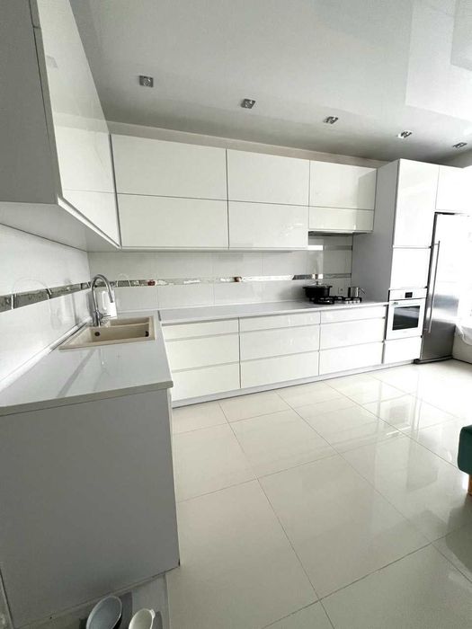 Продаж 4 кім.квартири Плугова