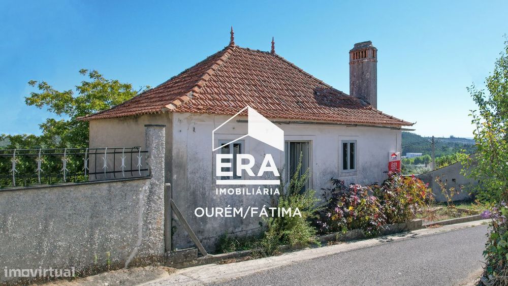 Moradia T2 para reconstrução no Olival