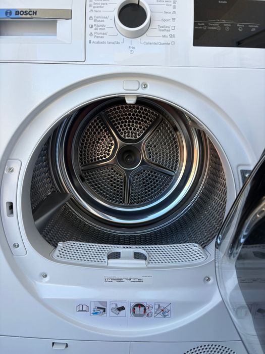Máquina de secar Bosch- 8 kg comprado há um ano ainda com garantia,  como nova- 200€