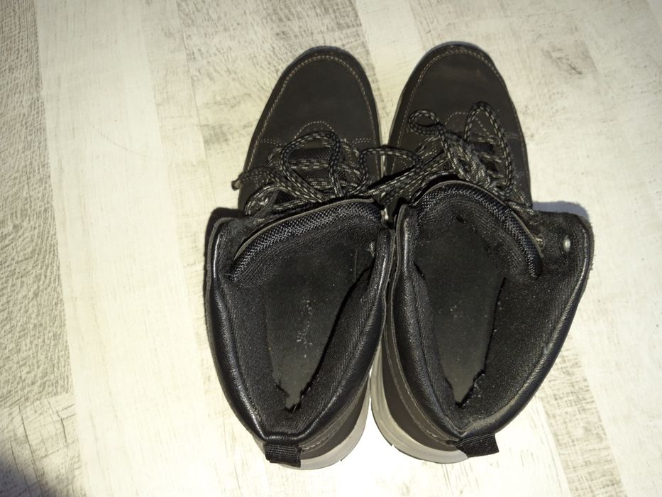 Buty sportowe jesień rozm. 40