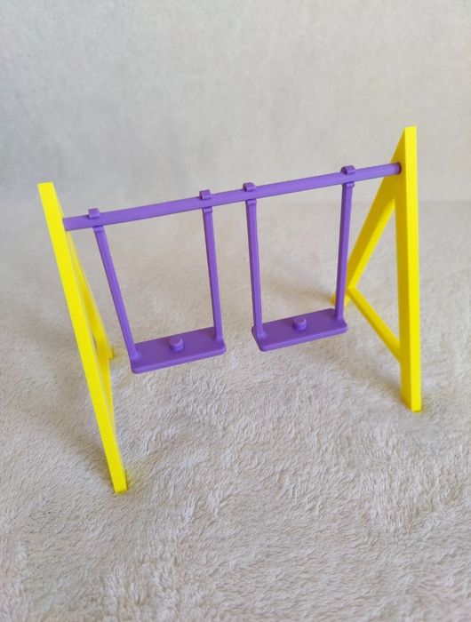 Zestaw plac zabaw dla figurek Bluey i Bingo mebelki - bez figurek