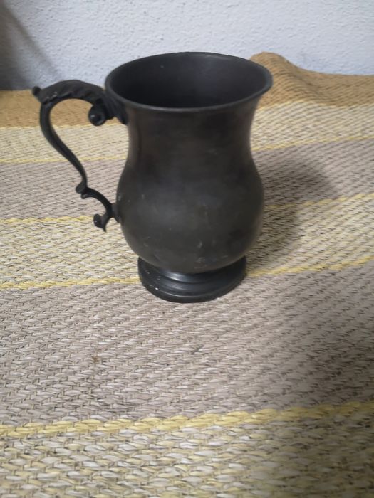 Vendo peças antigas de decoração em liga de estanho