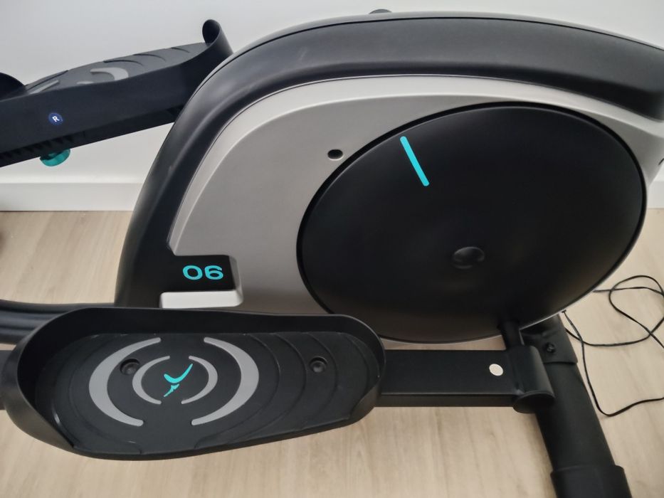Elíptica Domyus marca Decathlon