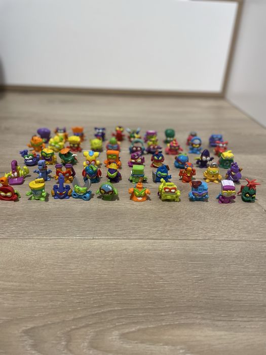 50 figurek Super Zings- zestaw 1