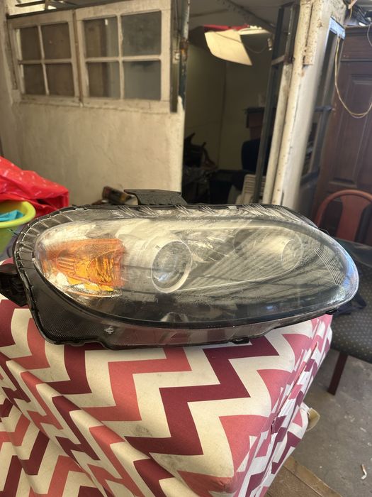 Farol Mazda MX5 2006