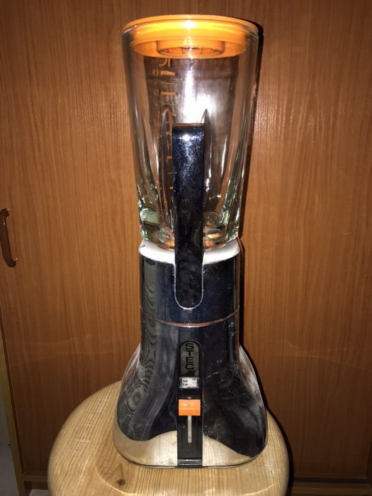 Vendo blender, misturador, triturador como novo