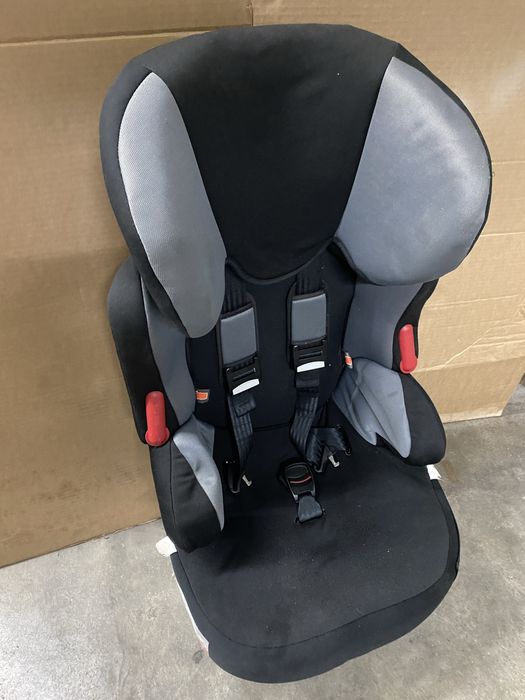 Cadeira Auto Grupo 1/2/3 - assento com costas