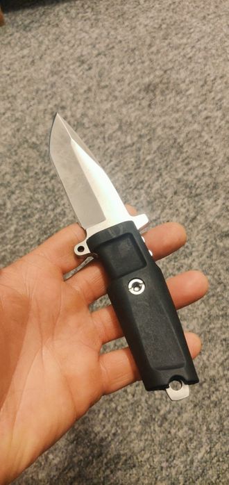 Nóż taktyczny, surwiwalowy EDC fulltang