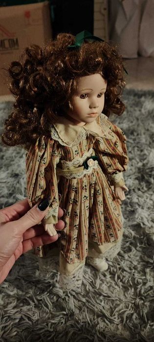 Boneca porcelana 40cm