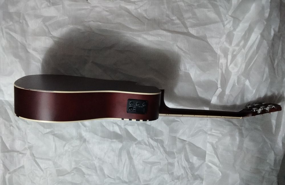 Guitarra eletroacustica western nova