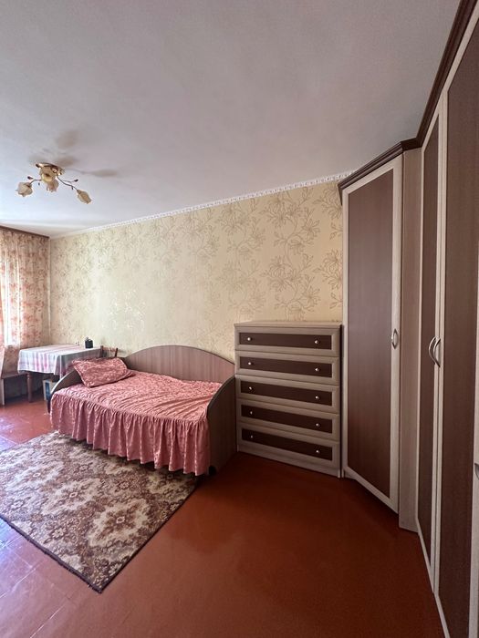 Чотирикімнатна квартира район Варуса та АТБ