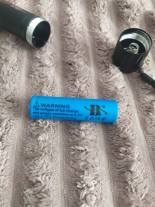 Ліхтарик, жезл, диск.