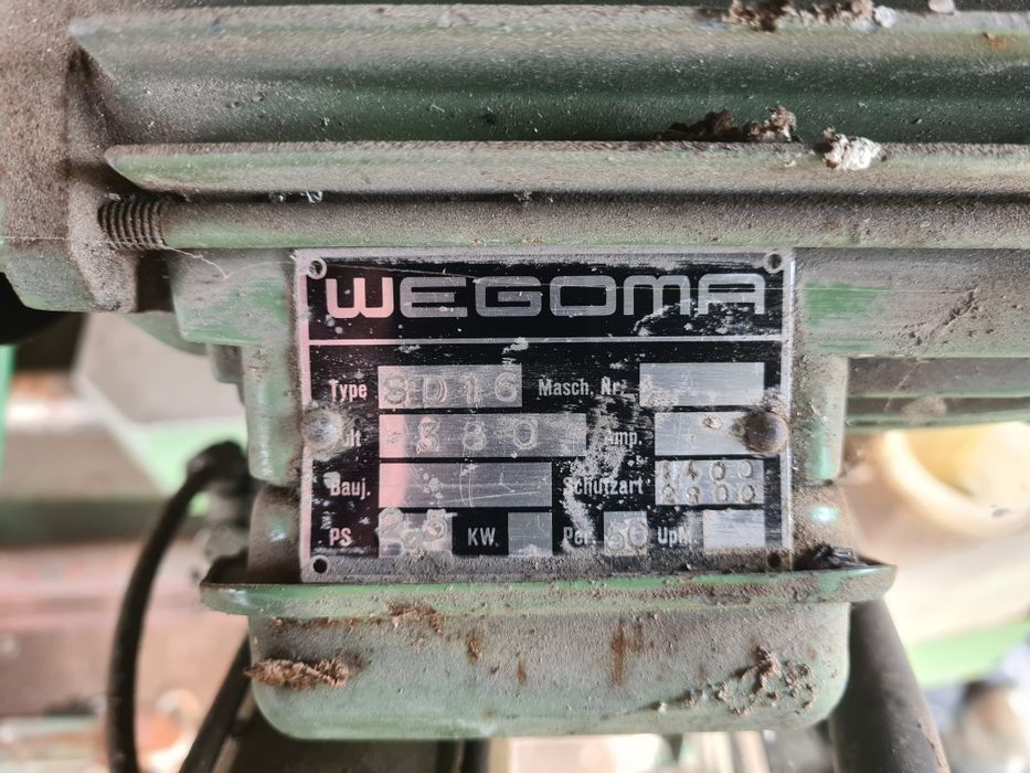 Maszyna maszyny do produkcji okien PCV i aluminium