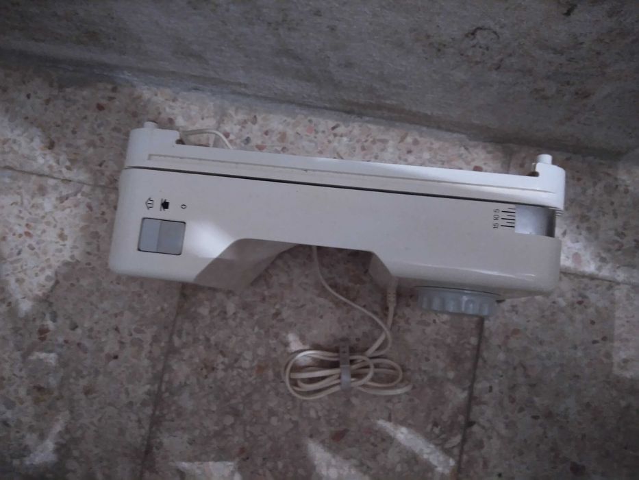 Maquina de corte Fiambre/ Queijo/ Carne  Nova Motor Electrico