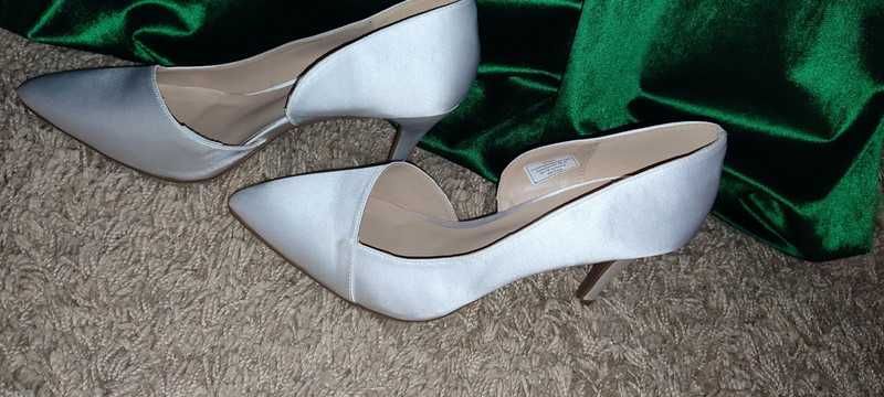 Szpilki satynowe 40 ślubne białe