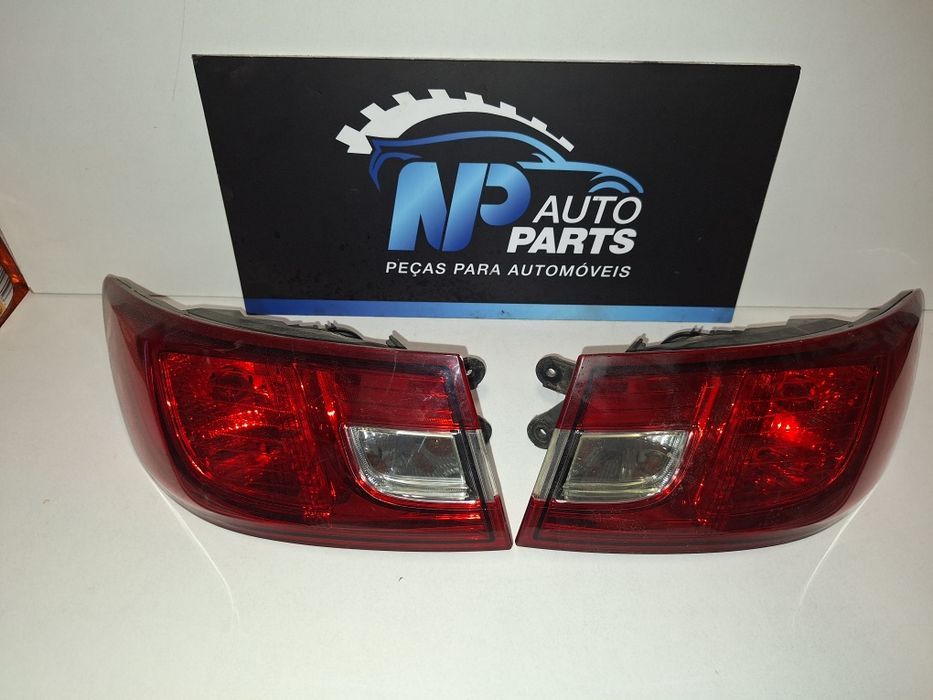 Farolins traseiros Renault Clio de 2014