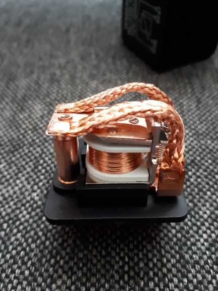 Реле автомобильное силовое 200А управление 12в и 24в