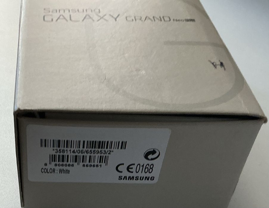 Samsung Galaxy Grand Neo Plus Duos para Peças carrega mas não liga