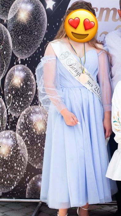 Продам святкову сукню