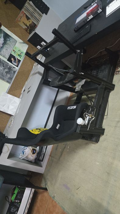 Cockpit em alumínio simlab com baket sparco